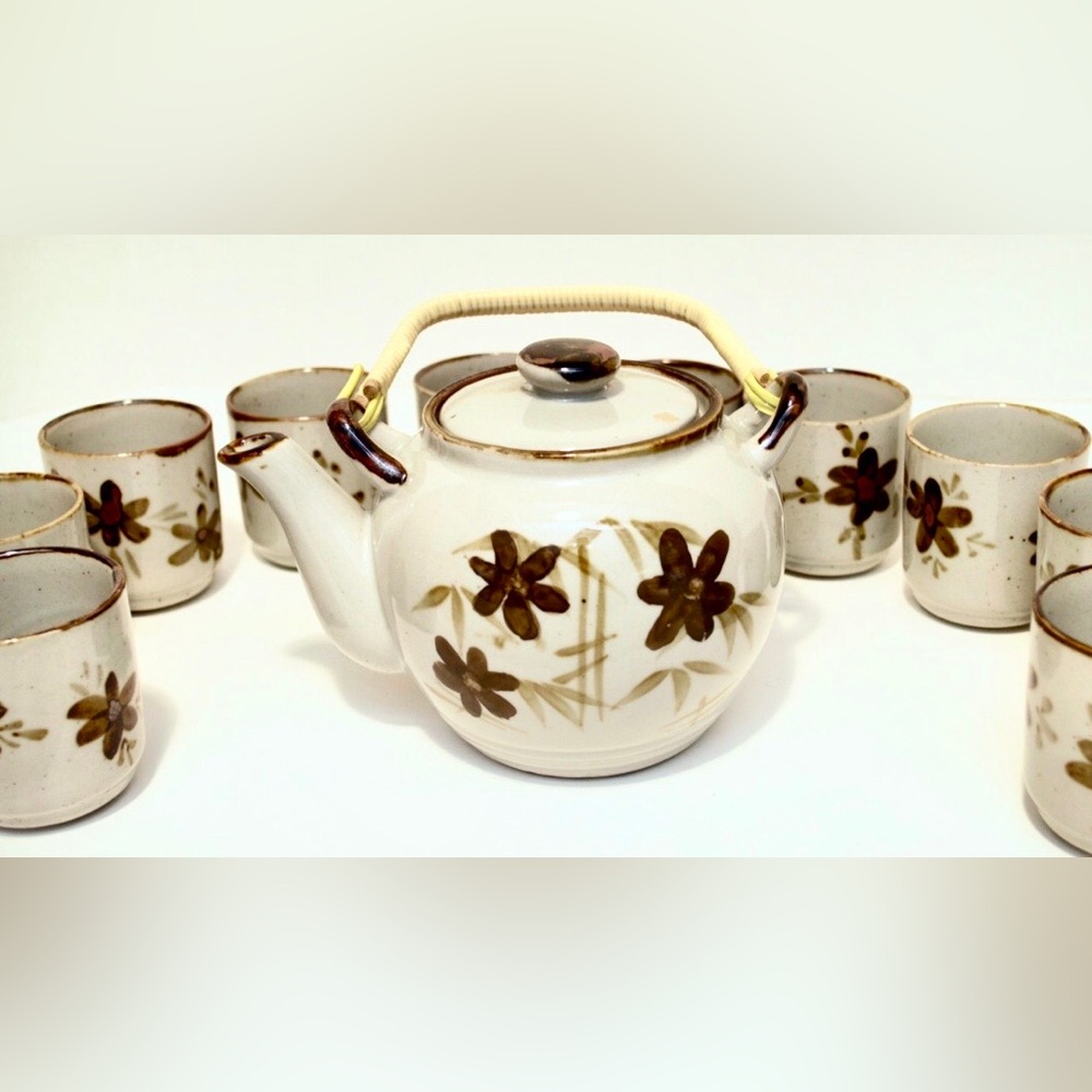Vintage 1970’s Hand Painted Stoneware Teapot with Brown Floral Design 10 Cups